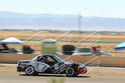 media/Oct-01-2022-Team Topak Racing (Sat) [[f860fb51be]]/2-Inter Low 2/session 2 turn 11/
